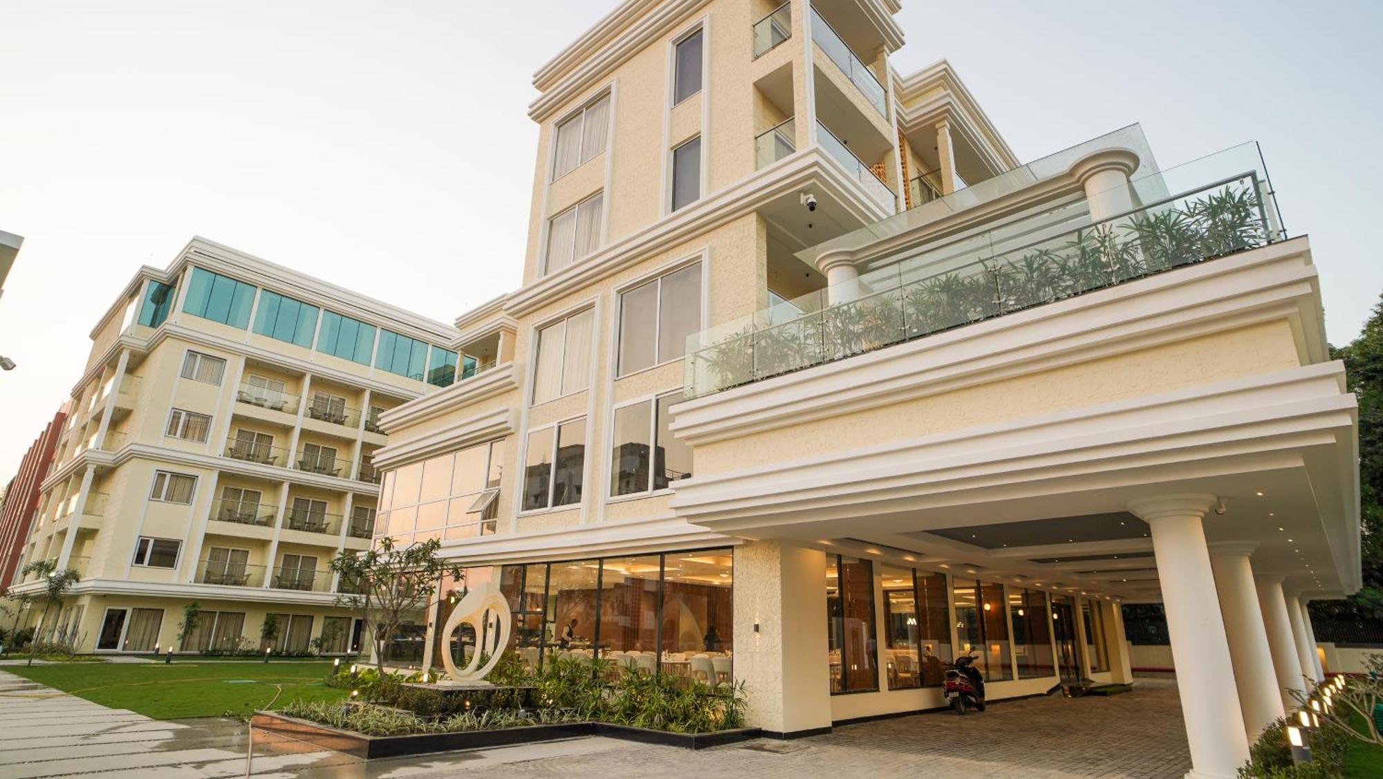 Antique Regency !! Luxurious Hotel In Digha !! Exterior photo